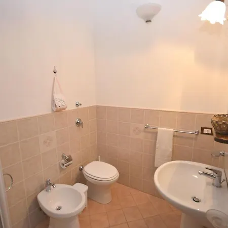 Cascina Degli Ulivi 3* Castelluzzo